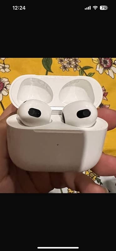 Apple Airpods 3rd generation 0