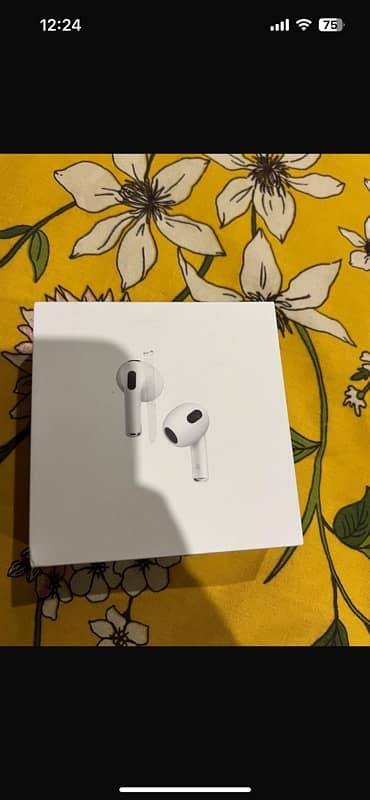 Apple Airpods 3rd generation 1