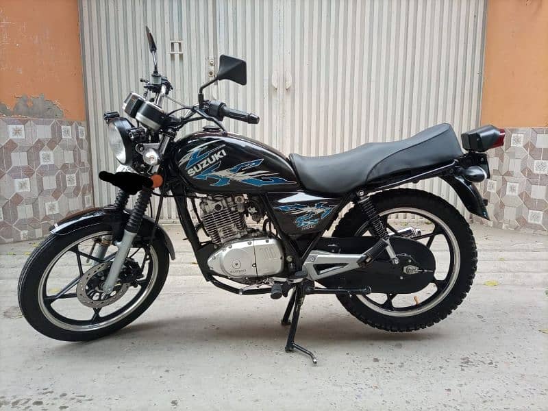 Suzuki Gs 150 SE 6