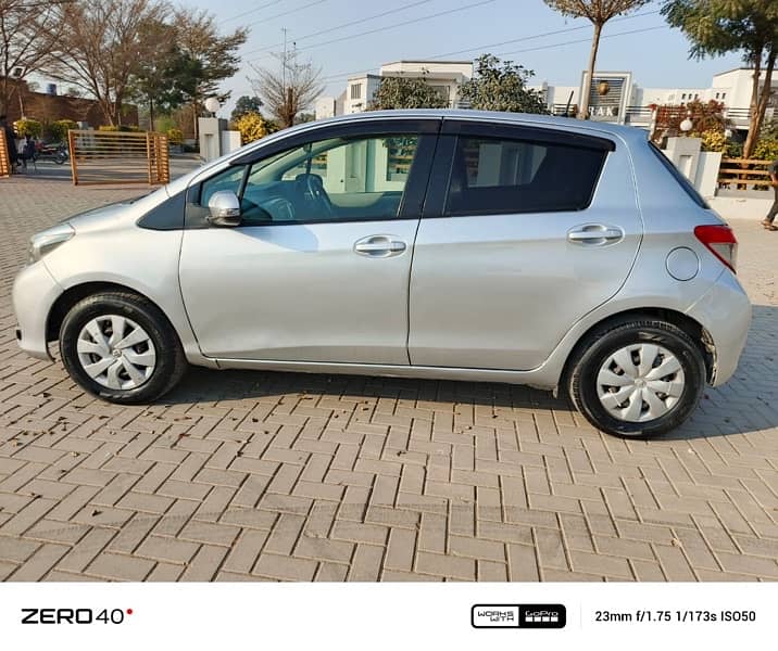 Toyota Vitz 2013 4