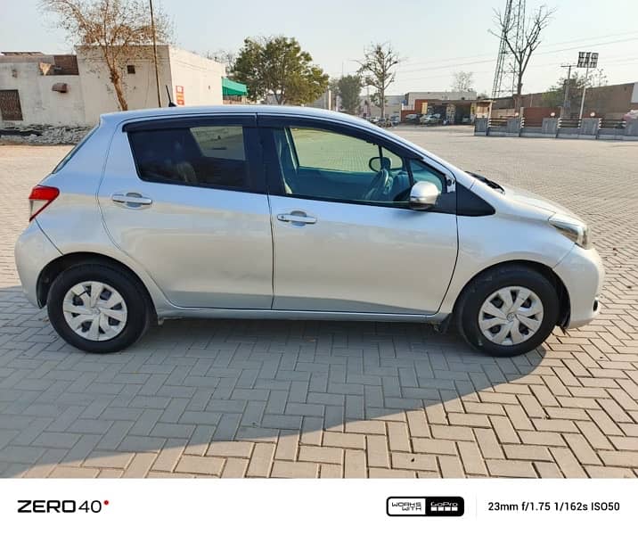 Toyota Vitz 2013 11