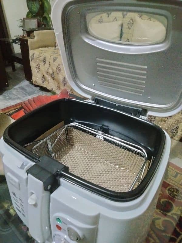 FAIRLINE Deep Fryer 1