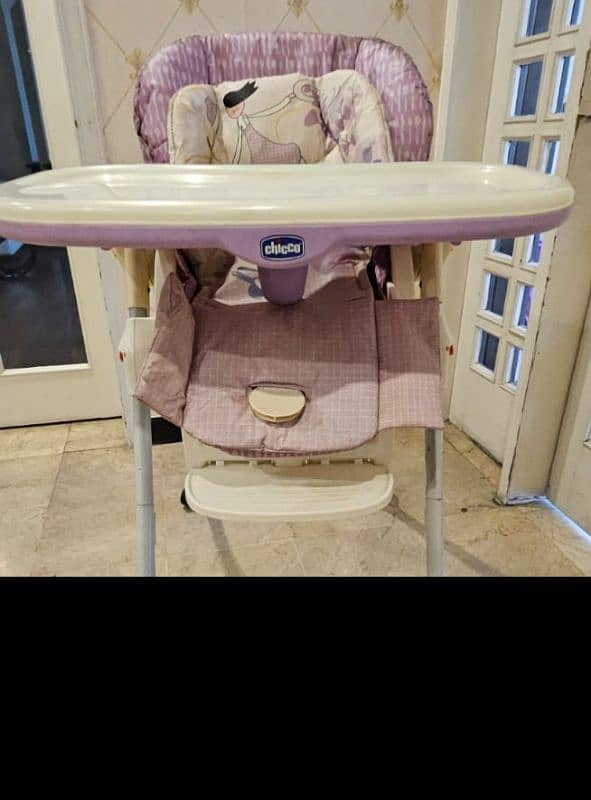 chicco high chair good condition 2