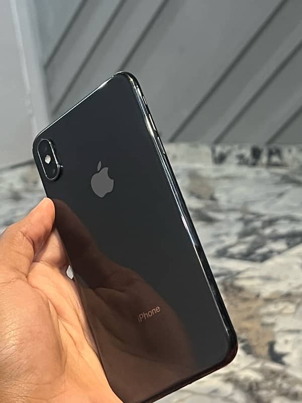 iphone xs max 2