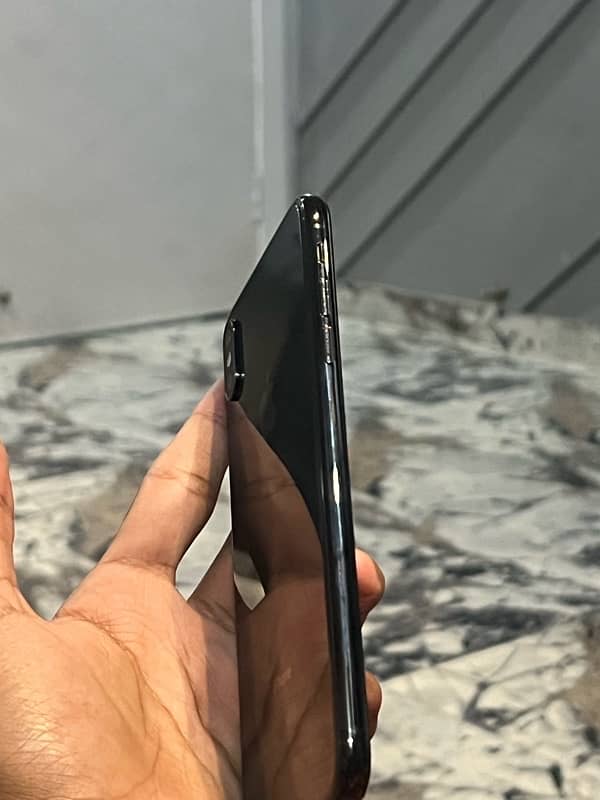 iphone xs max 3