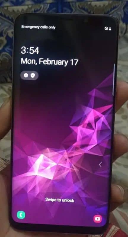 Samsung S9 In Excellent condition Pta Approved 3