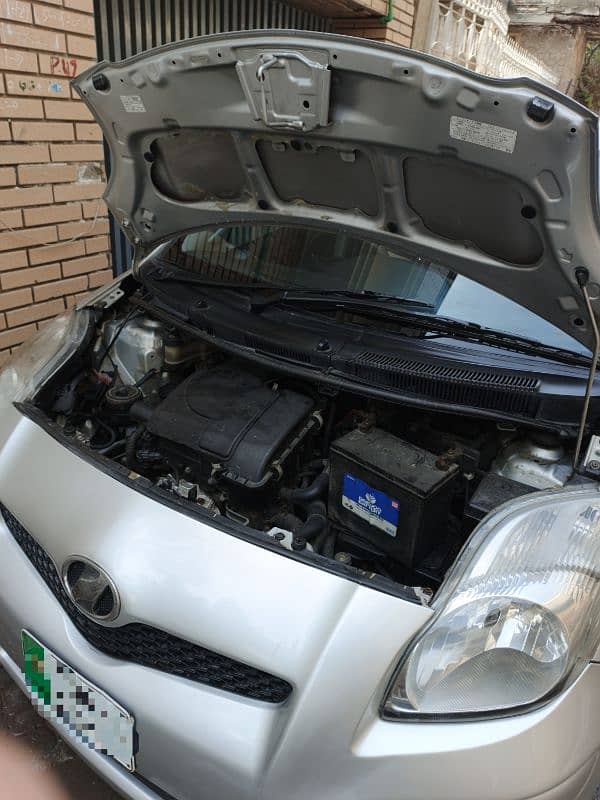 Toyota Vitz 2011 Total Genuine 1