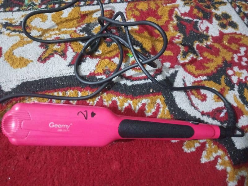 geemy hair straightener 140/220 heat 2