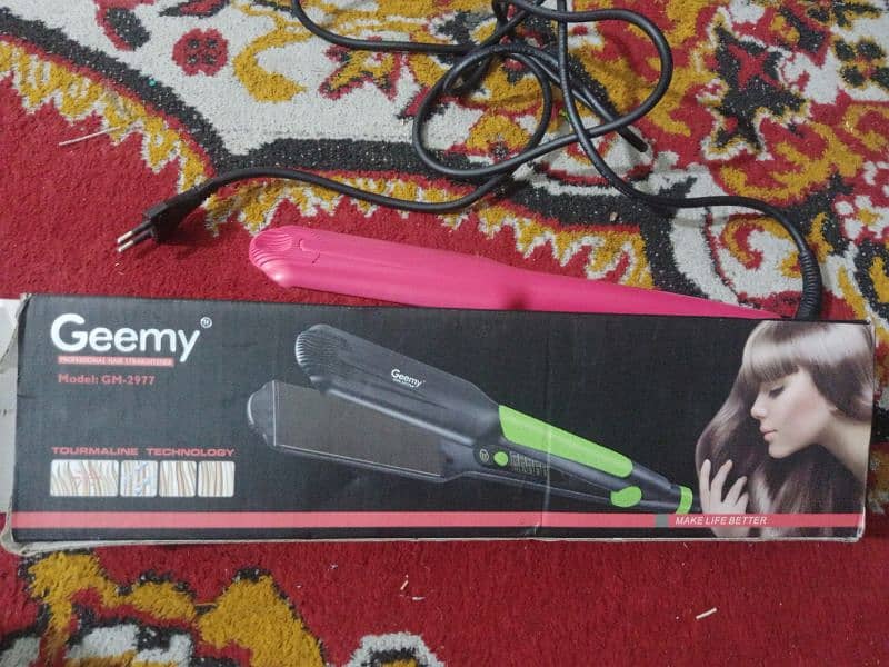 geemy hair straightener 140/220 heat 4