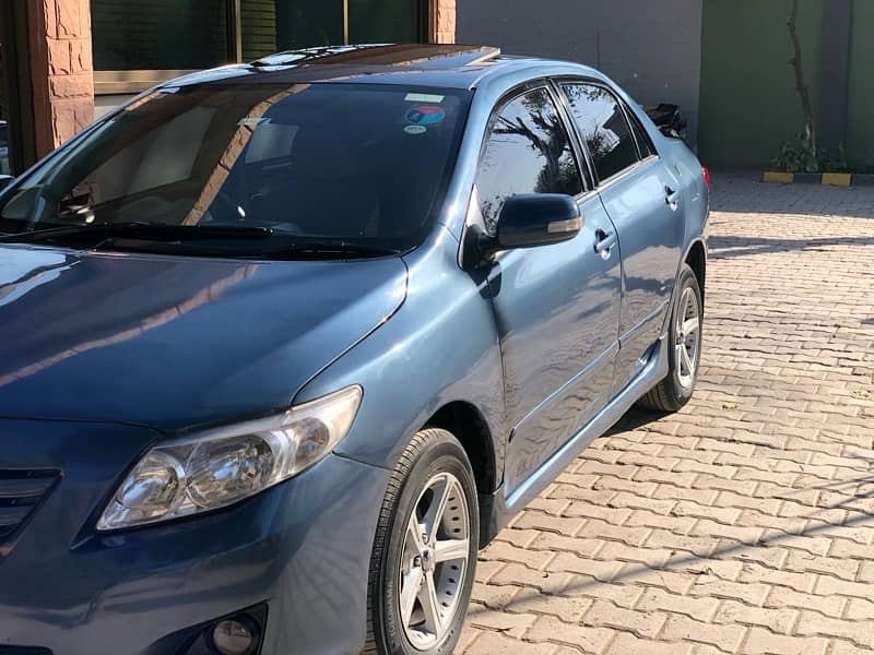 Toyota Corolla 2.0 D Saloon SR 2009 8