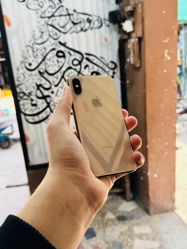 iPhone XS 0