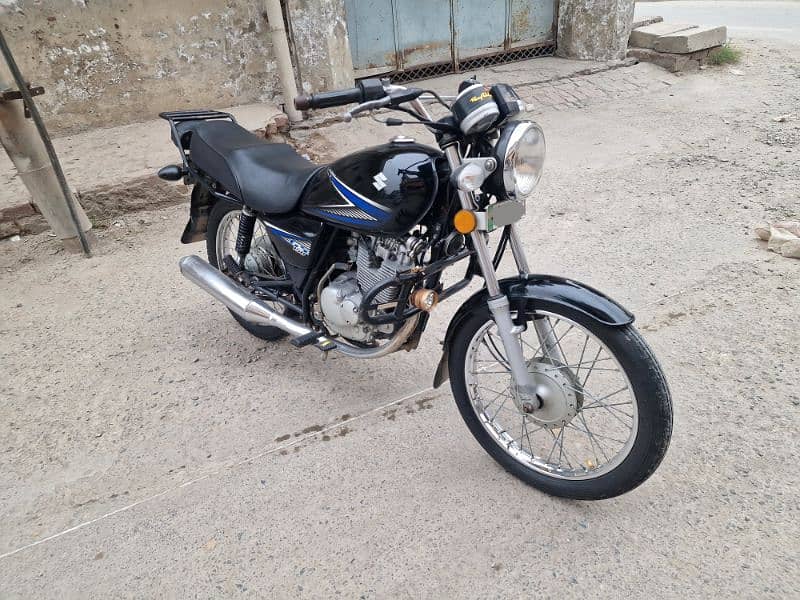 Suzuki 150 Gs 2015 Total genuine 7