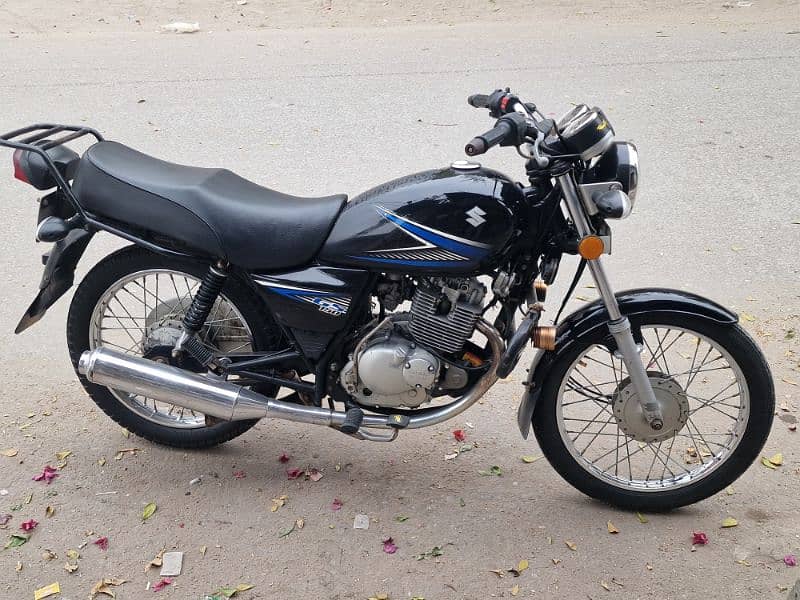 Suzuki 150 Gs 2015 Total genuine 11