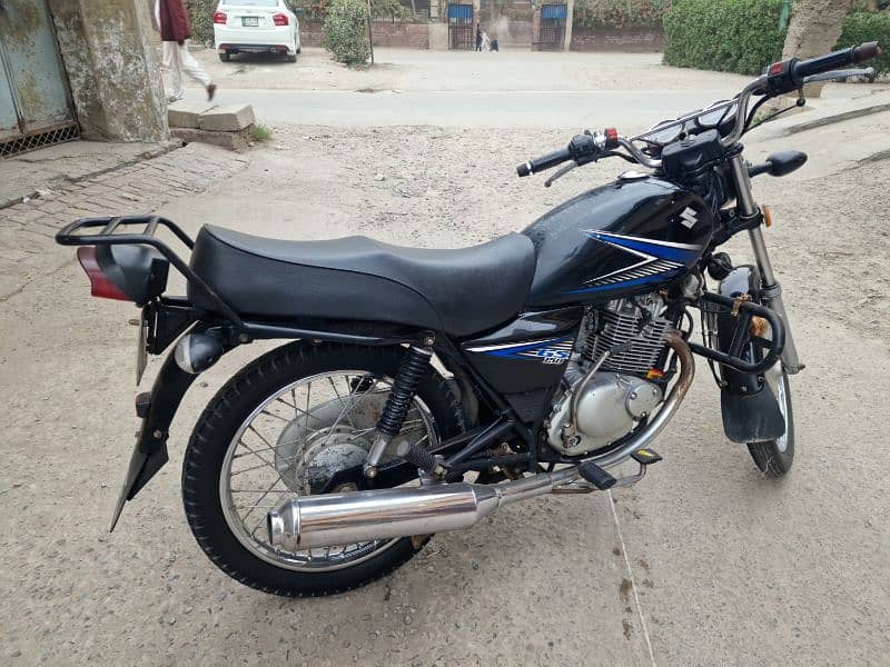 Suzuki 150 Gs 2015 Total genuine 12