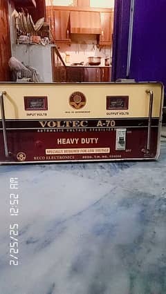 Automatic voltage stabilizer