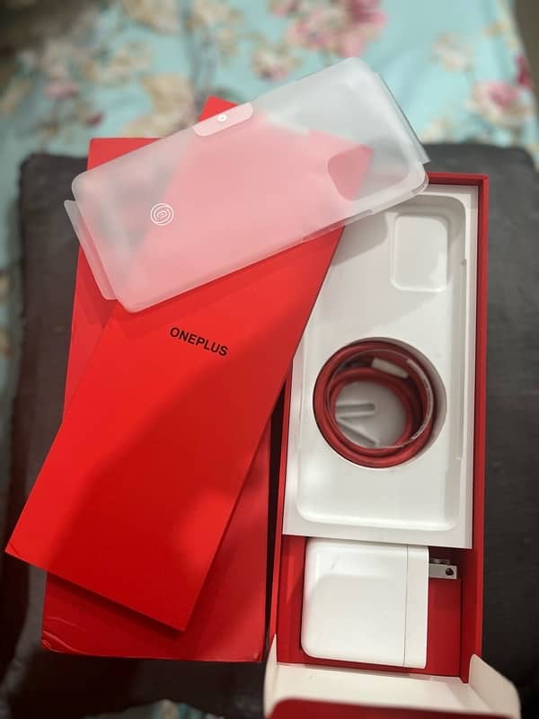 oneplus 8T 12/256 gb dual pta complete box 10