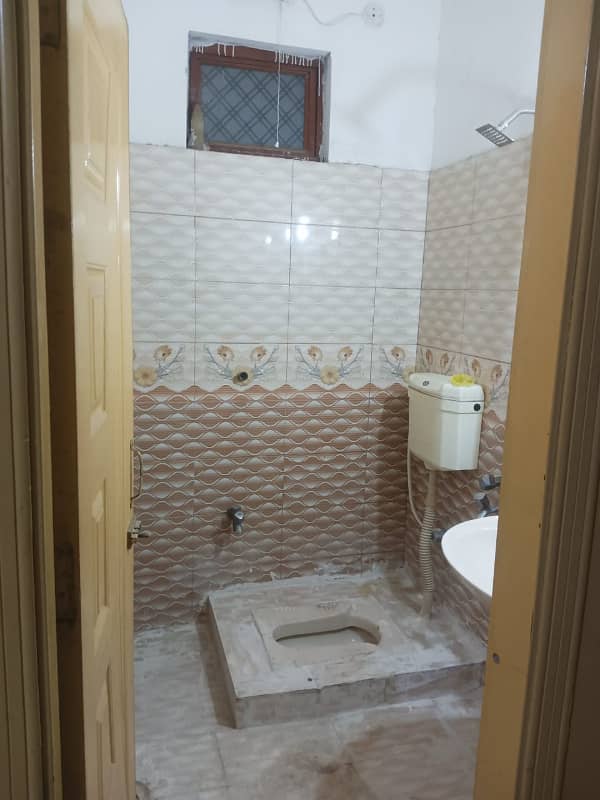 3bed falt available for rent Ghauri town phase 5 b 3