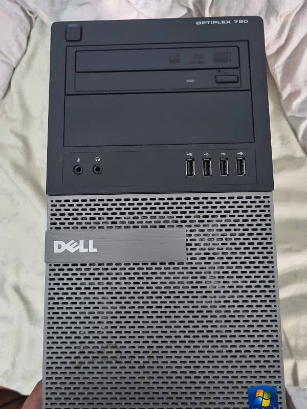 Dell Optiplex 790 core I3 2nd gen 0