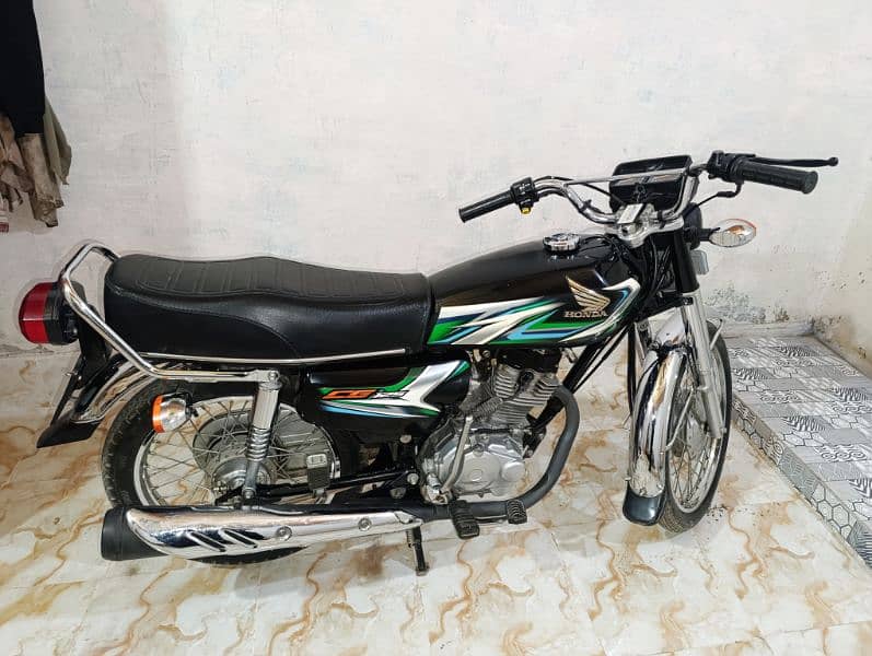 Honda 125 2022 10