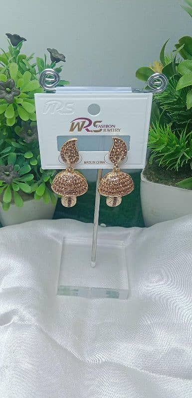 earrings & chain card 0