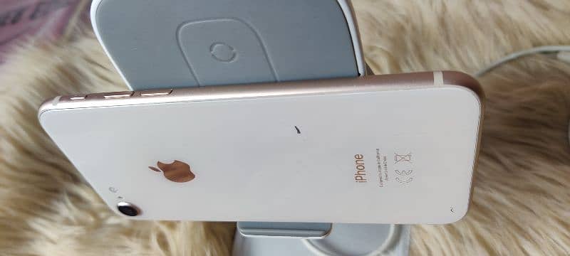 i phone 8 64GB 5