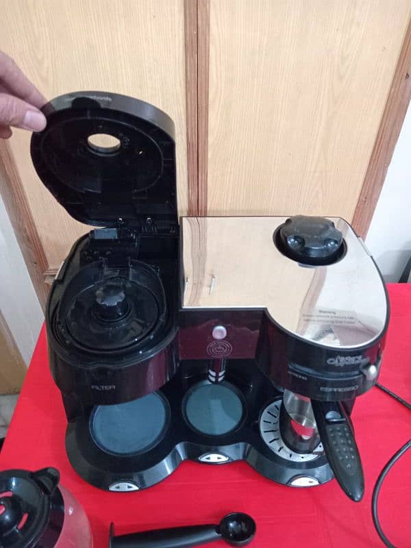 Morphy Richards 3 in 1 Filter / Cappuccino & Milk Frother Coffee Maker 9