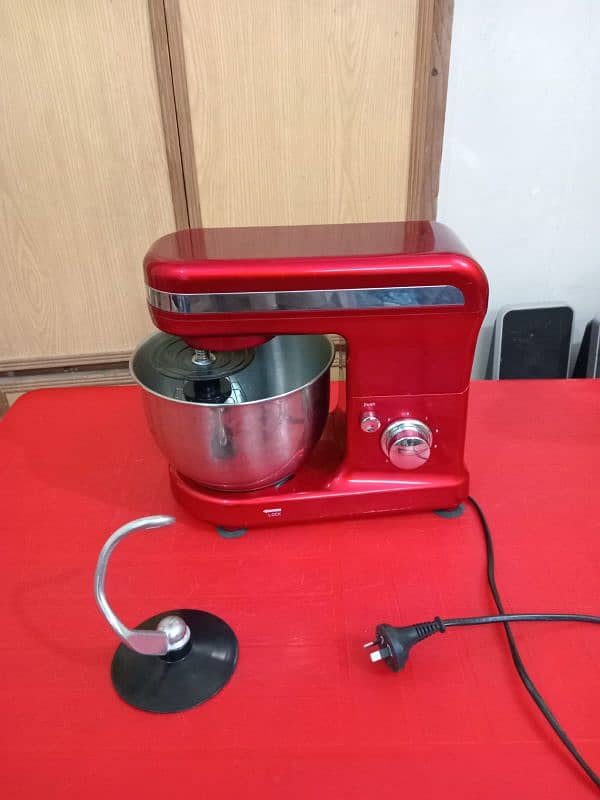 Homemaker Electric Stand Mixer and Dough Maker 2