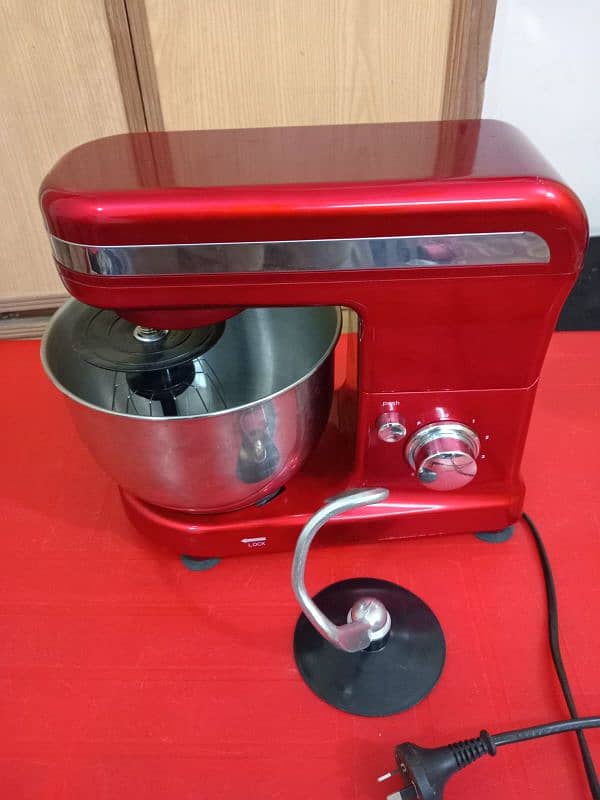 Homemaker Electric Stand Mixer and Dough Maker 0