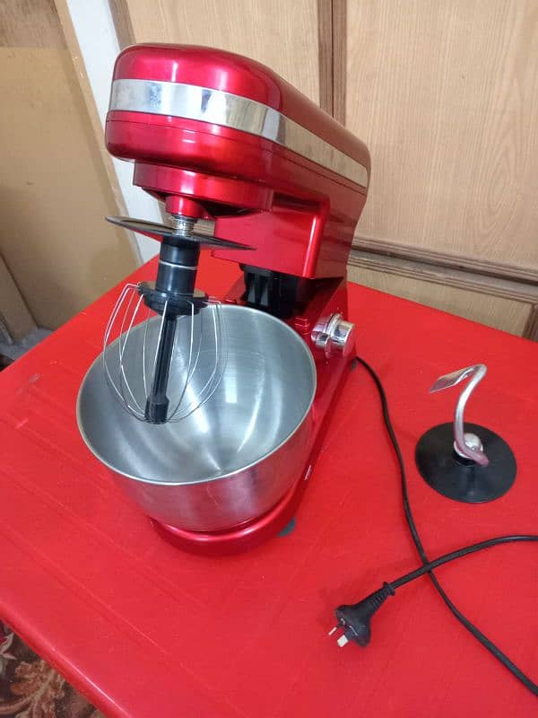 Homemaker Electric Stand Mixer and Dough Maker 3