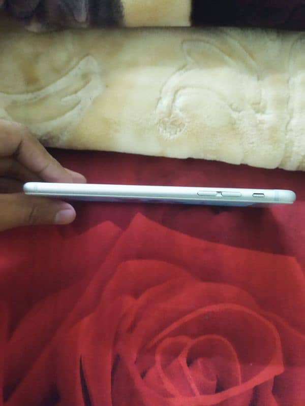 Iphone 6 Plus PTA 9/10 Condition 3