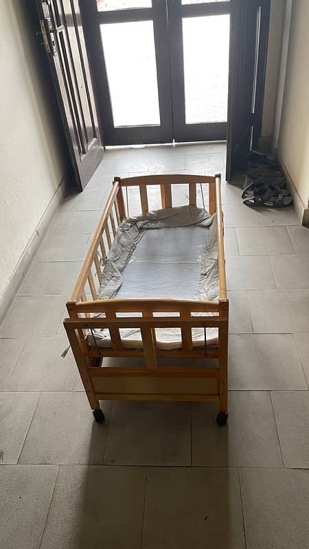 Baby Cot 4