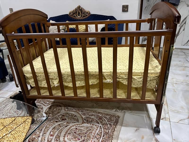 wooden baby cot / baby bed/ baby crib 1