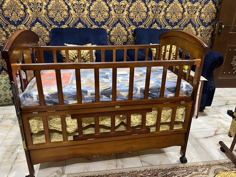 wooden baby cot / baby bed/ baby crib 3