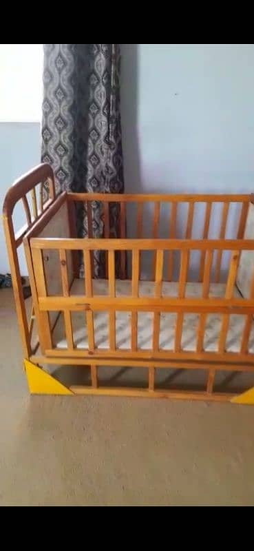 wooden baby cot 2