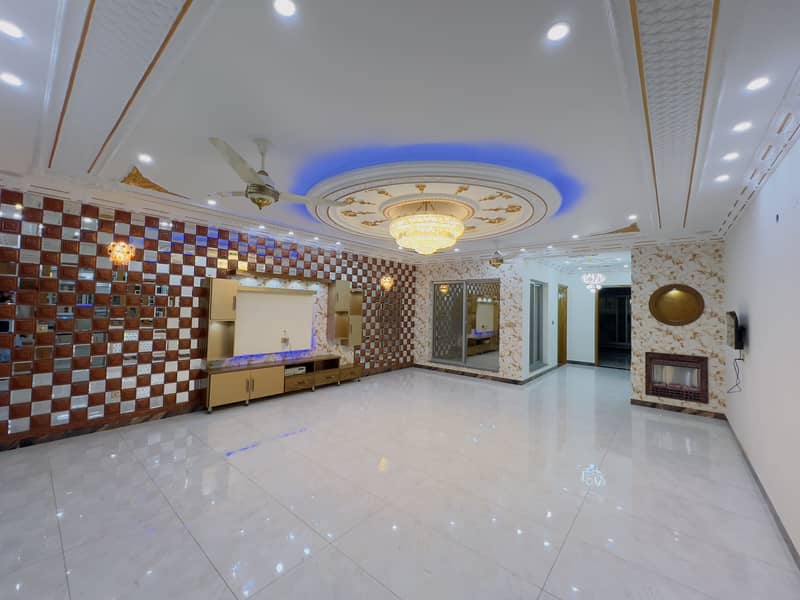 Top-Quality Construction | Luxury Home in Johar Town Phase 2 7