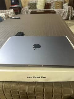 Macbook M1 pro chip for sale 10/10 16GB/512GB.