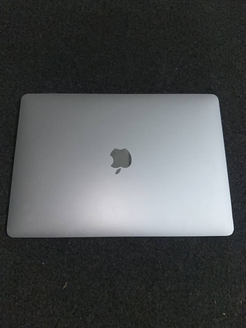 MacBook Air m1 2021 0