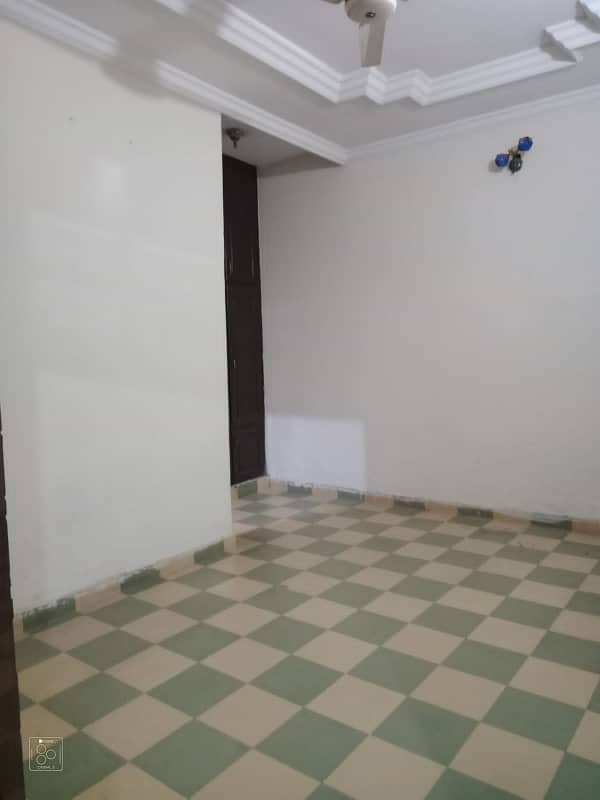 Ground portion for rent wiba street 3