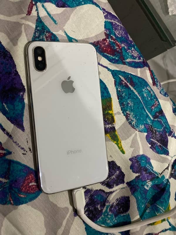 Iphone x 256gb aproved with box 2