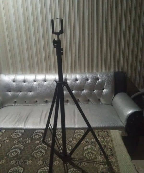 7 Feet Tripod Stand 3