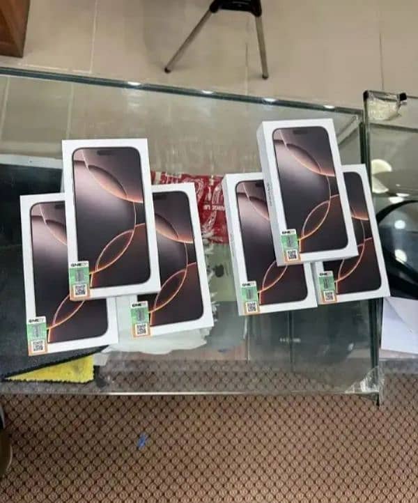 all iphones mobiles mojood hey installment par 2