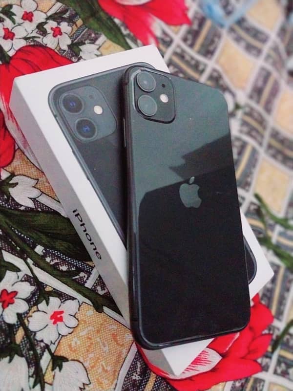 iPhone 11 with Box factory unlock 1