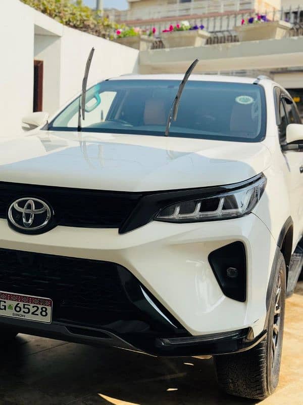 Toyota Fortuner 2017 1