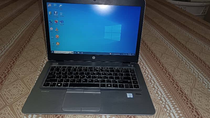 HP elitebook 840 i5 2.4 GHZ 16 GB DDR4 SSD drive 2