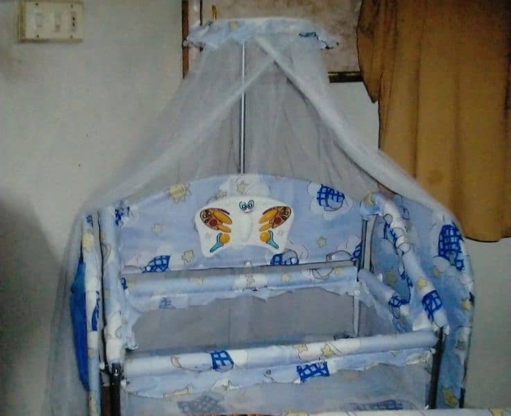 baby cot 3