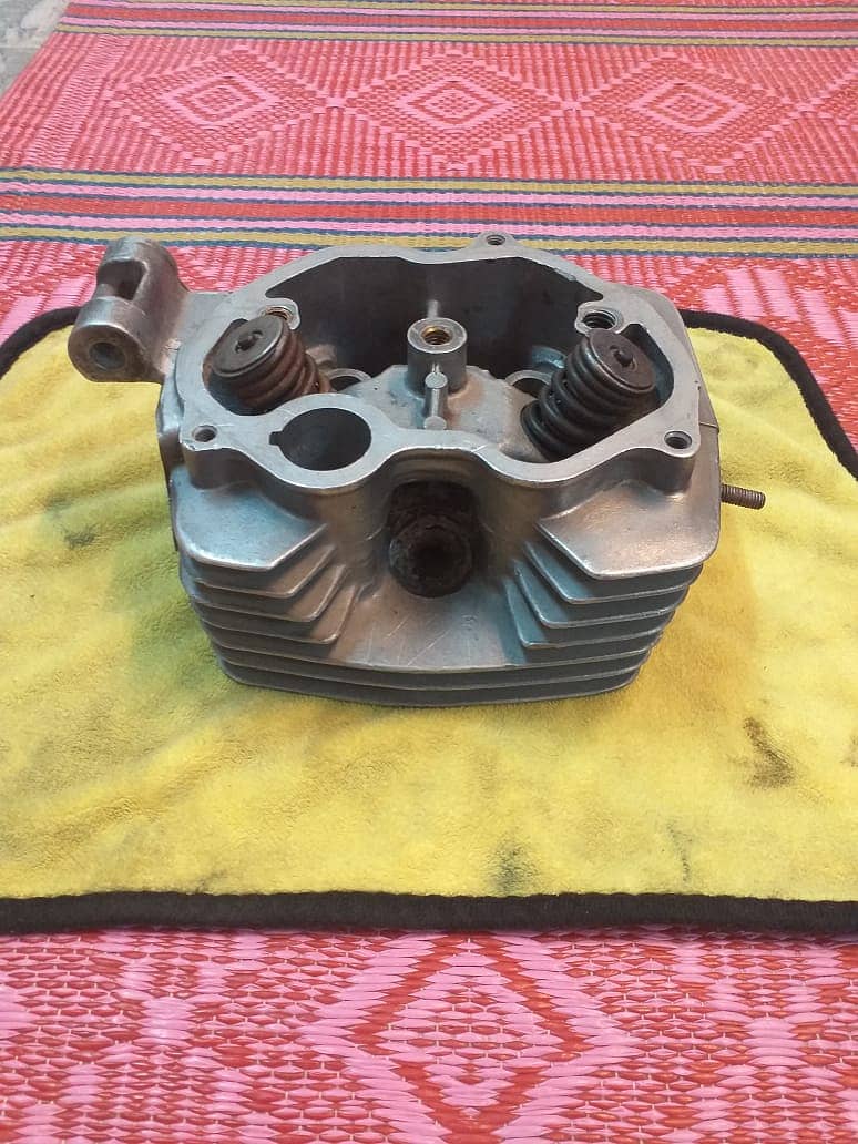 Honda CG 125 1987 Engine Head E-7 Code 0