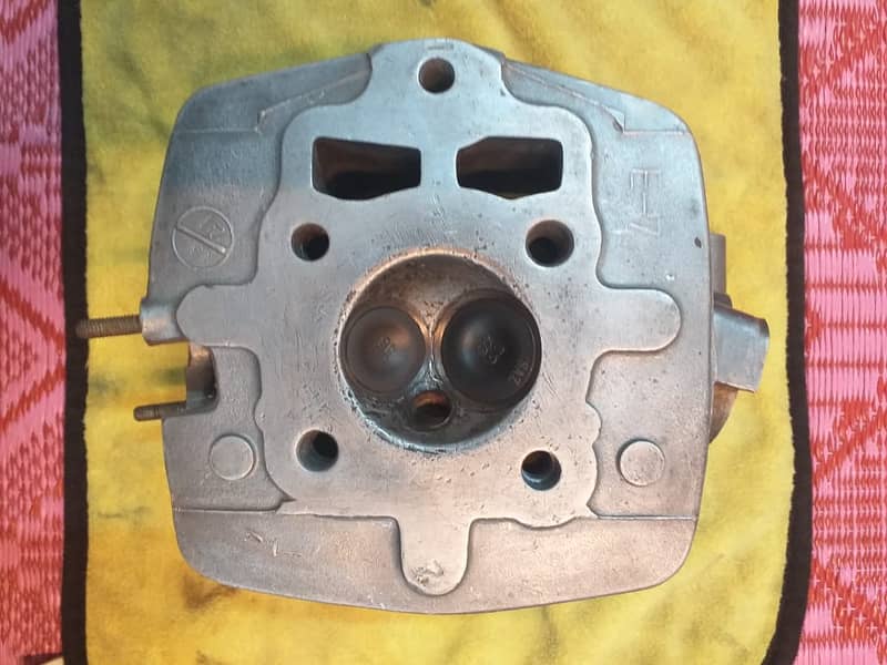 Honda CG 125 1987 Engine Head E-7 Code 3