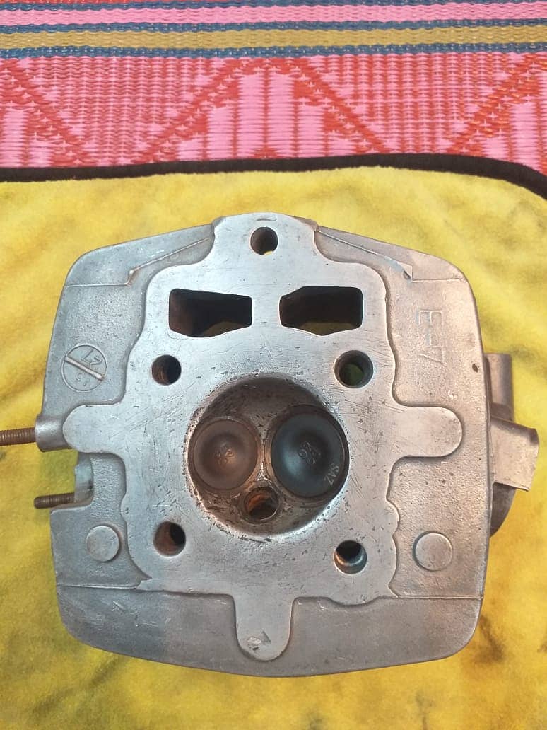 Honda CG 125 1987 Engine Head E-7 Code 5