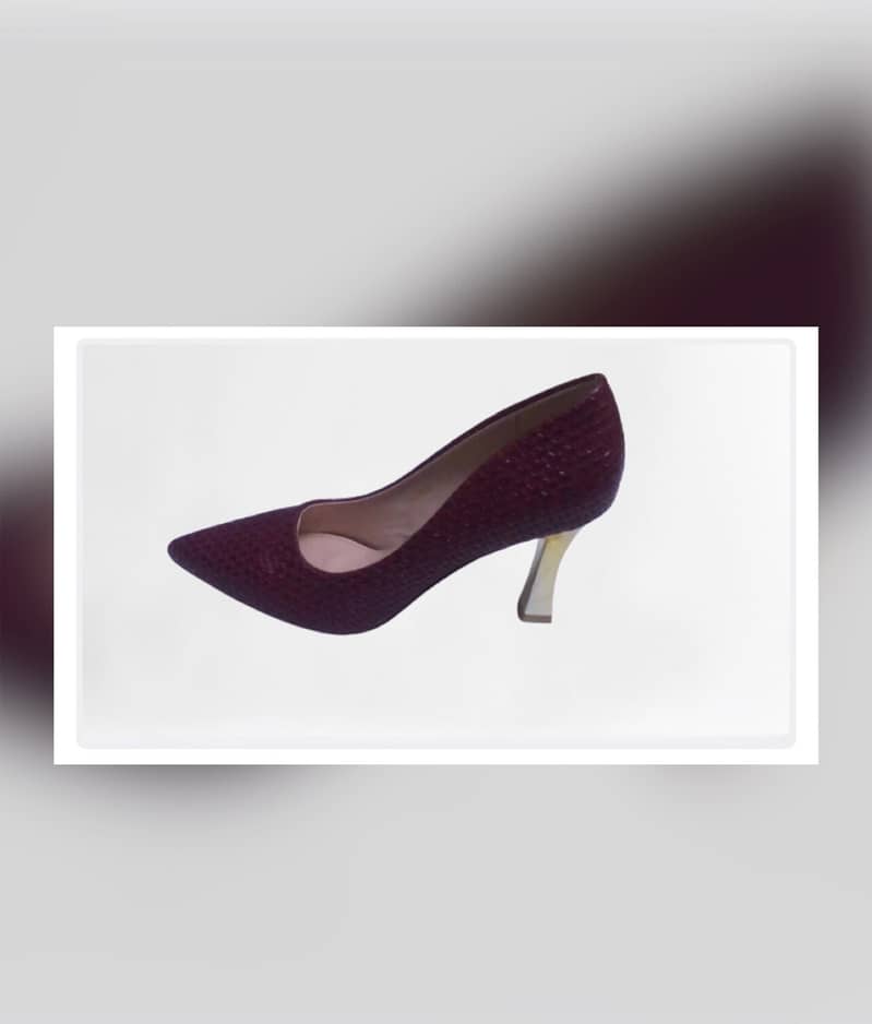 Leftover  Heels  in discounted price 7