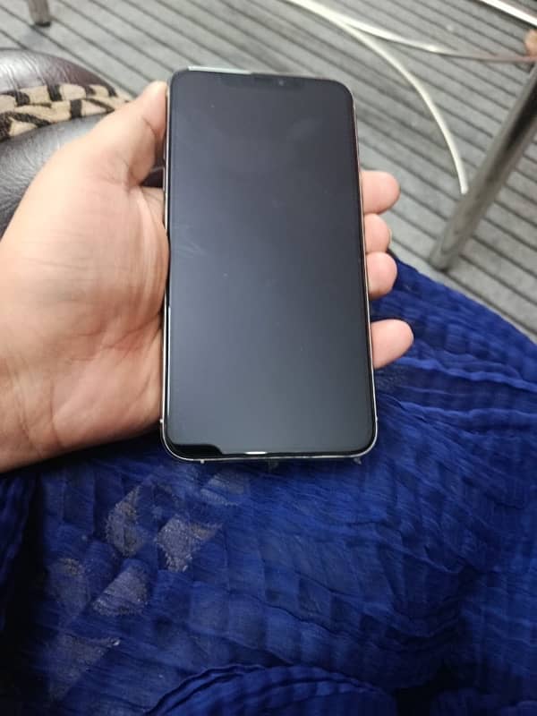 PTA Iphone 11 pro max 256 10/10  for sale urgent 2